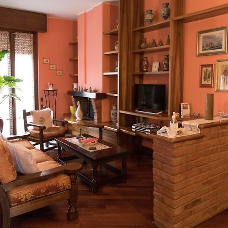 Апартаменты A Casa Di Anna, Elegant Flat In Кремона Экстерьер фото